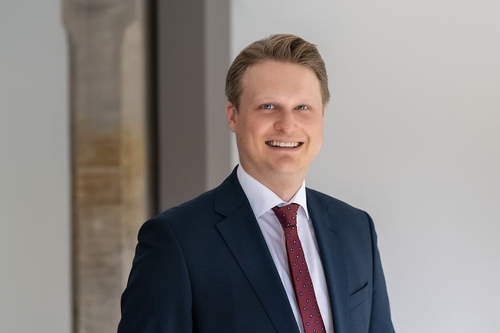 SEEBACH FREY & PARTNER - Notar I Rechtsanwälte I Fachanwälte