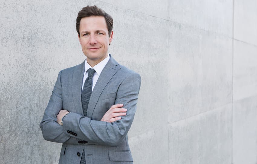 Notar Dr. Marcus Leinenweber — 1