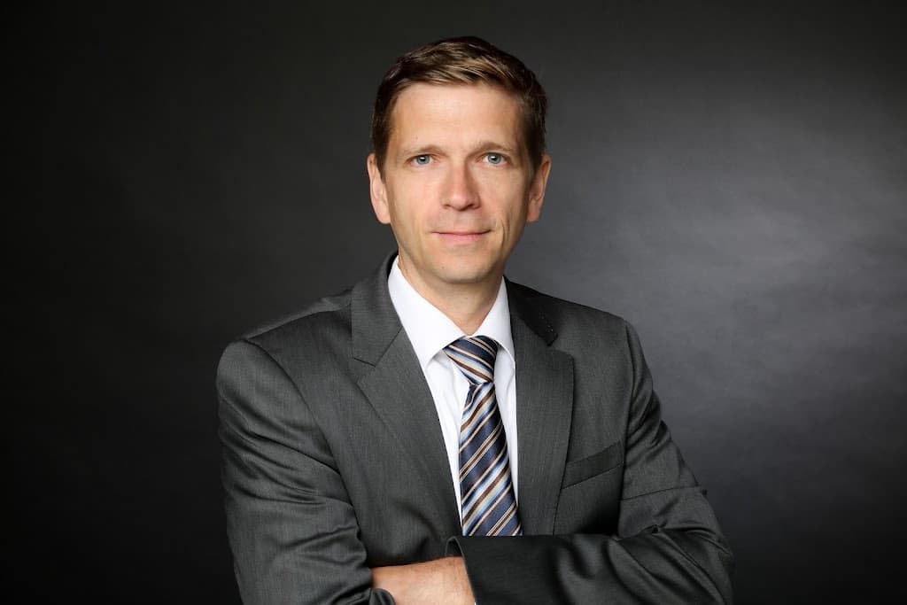 Fachanwalt für Arbeitsrecht Lars Middel
